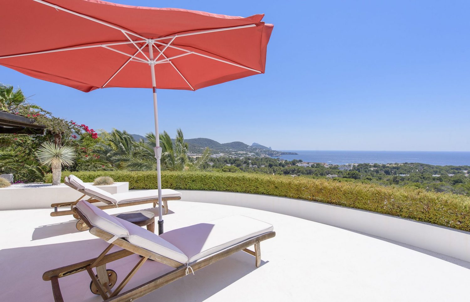 Villa Azaria