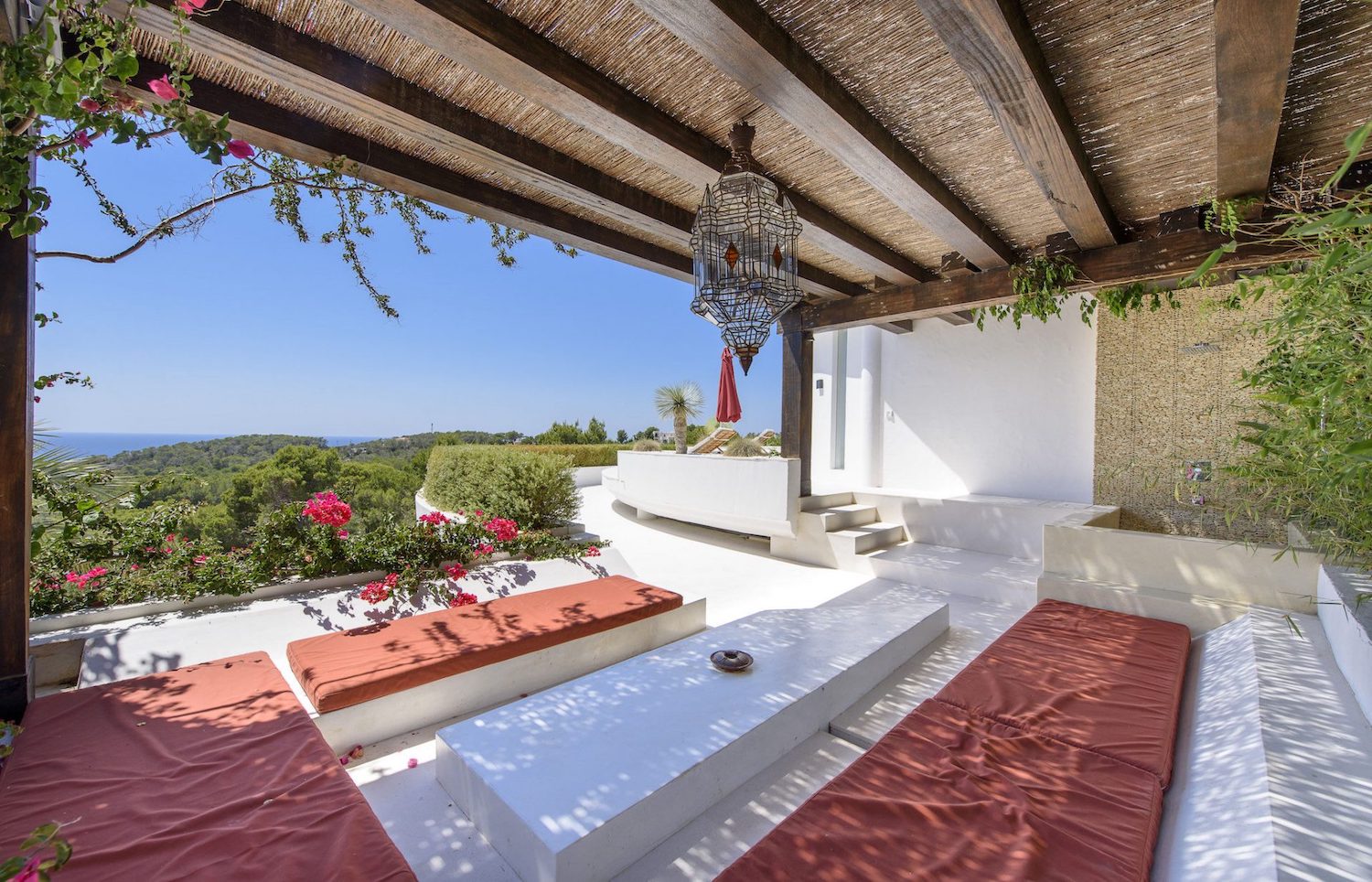 Villa Azaria