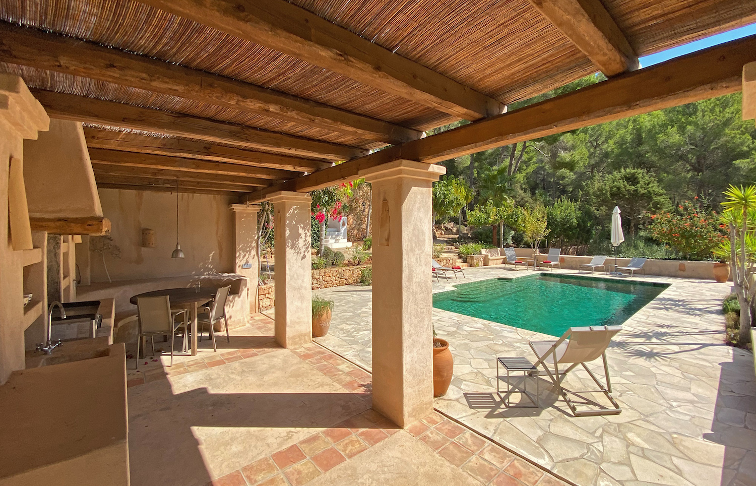 Villa Silent