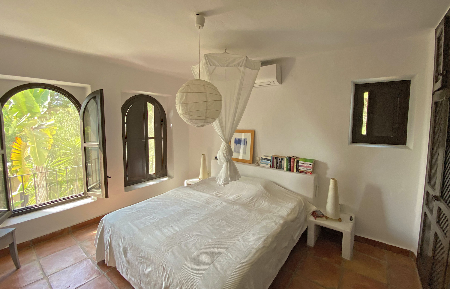 Villa Silent